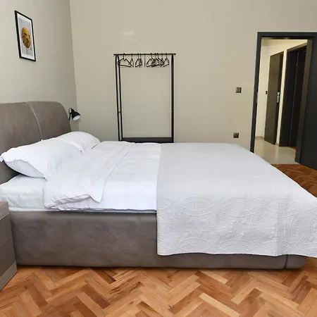 Apartamento инфинити *
