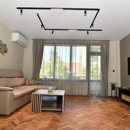 инфинити * Veliko Tŭrnovo