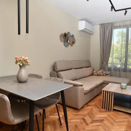 инфинити * Veliko Tŭrnovo
