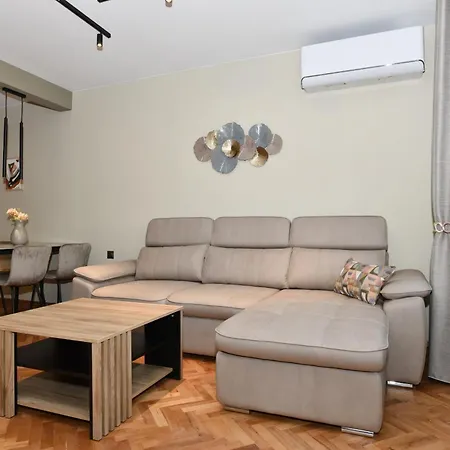 инфинити * Veliko Tŭrnovo